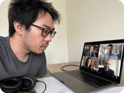 team-online-discussion